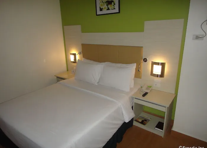 Hamersons Hotel Cebu 3* Cebu