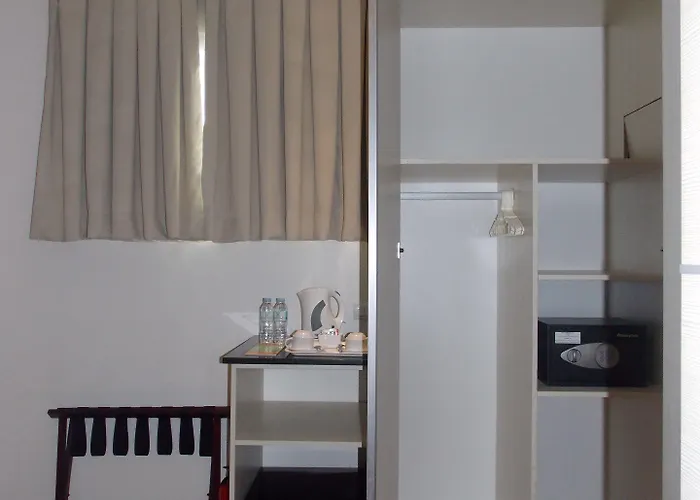 Hamersons Hotel Cebu 3*